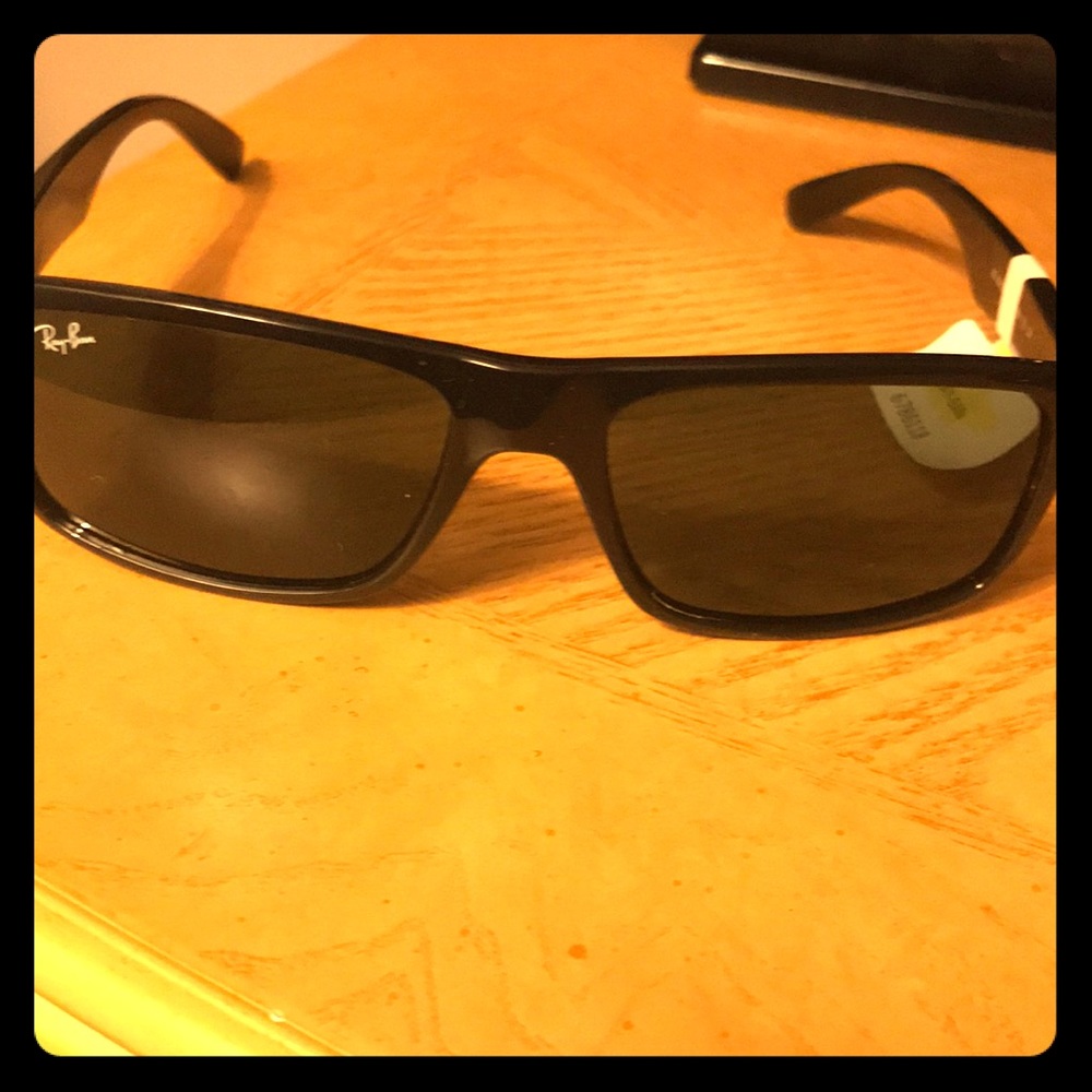 Men’s Ray-Ban sunglasses